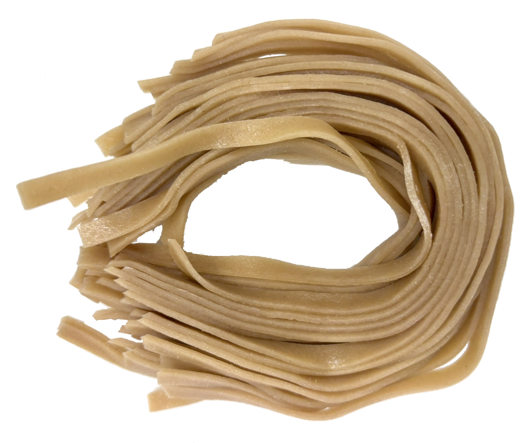 ゆでる前の太麺
